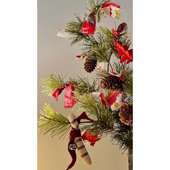 Artificial Christmas Arrangement Upcycled Tin File Drawer Holder Rag Bows - Picture 7 of 10